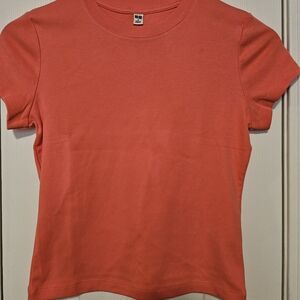 New Without Tag.Uniqlo Cora Pink Fitted Short Sleeve T-Shirt.Stretchy Fabric